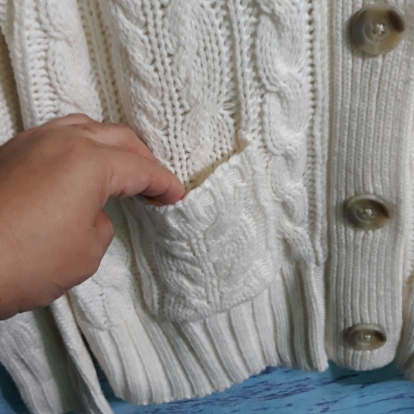 St. Jon's Bay Sweater | Size S - Picture 3 of 8